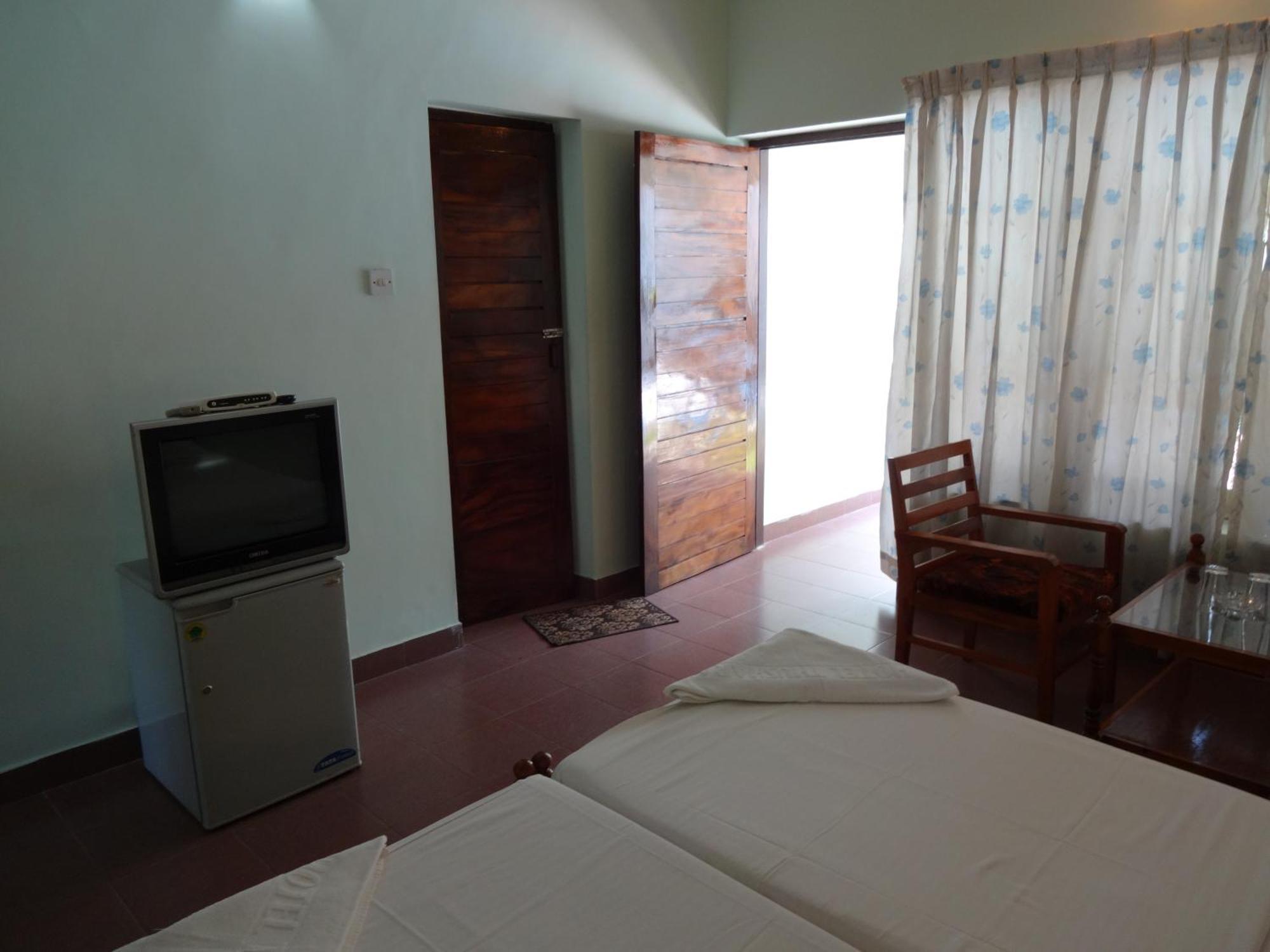 Hotel Thushara Kovalam Ngoại thất bức ảnh
