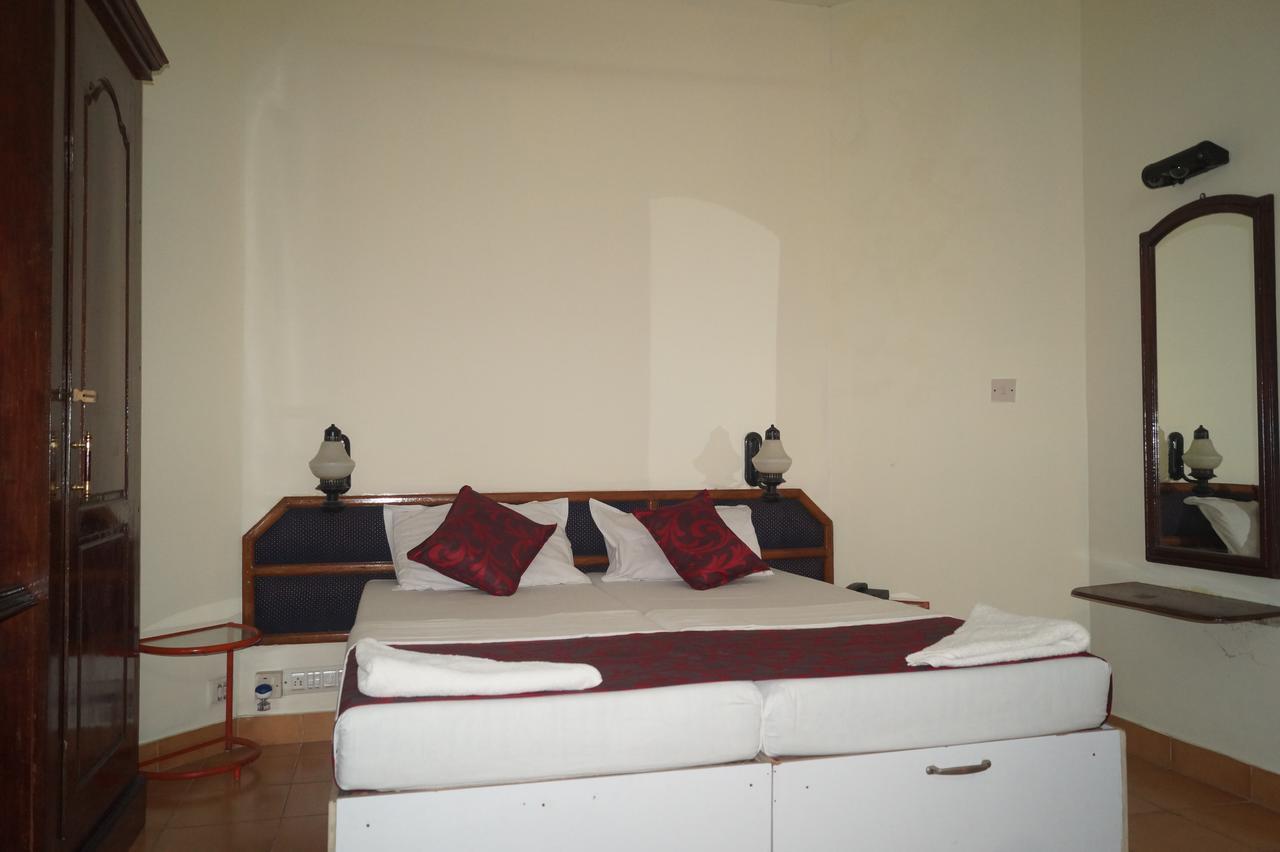 Hotel Thushara Kovalam Ngoại thất bức ảnh