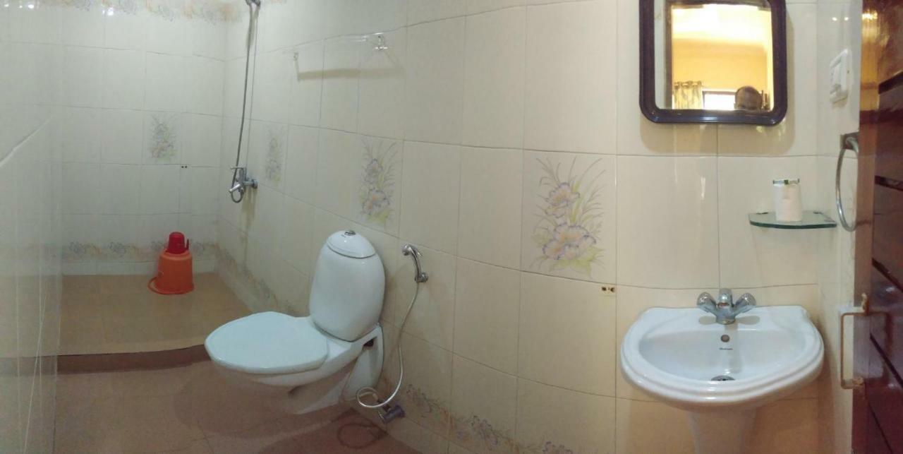 Hotel Thushara Kovalam Ngoại thất bức ảnh